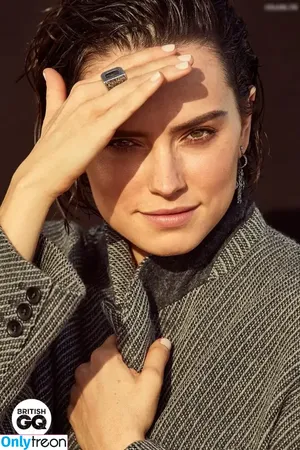 Daisy Ridley / daisyridley nude photo #0505