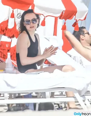 Daisy Ridley / daisyridley nude photo #0526