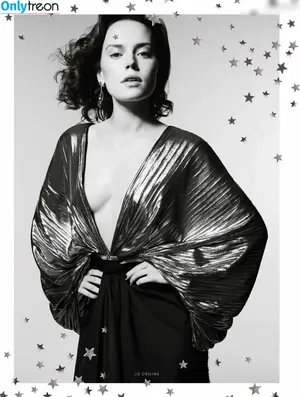 Daisy Ridley / daisyridley nude photo #0547