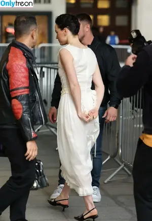 Daisy Ridley / daisyridley nude photo #0588