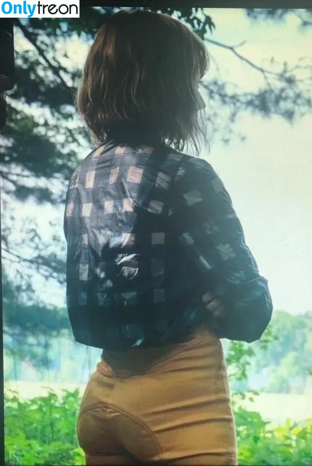 Daisy Ridley nude photo #0057 (daisyridley)
