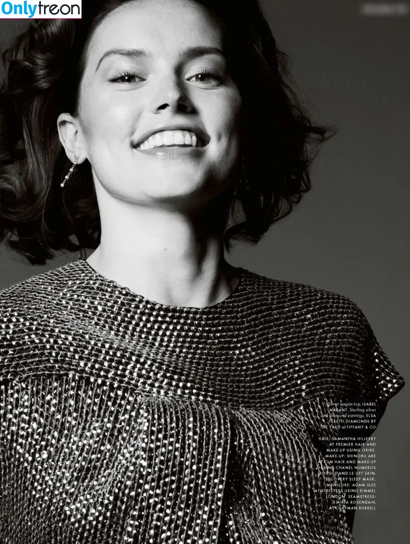 Daisy Ridley nude photo #0552 (daisyridley)