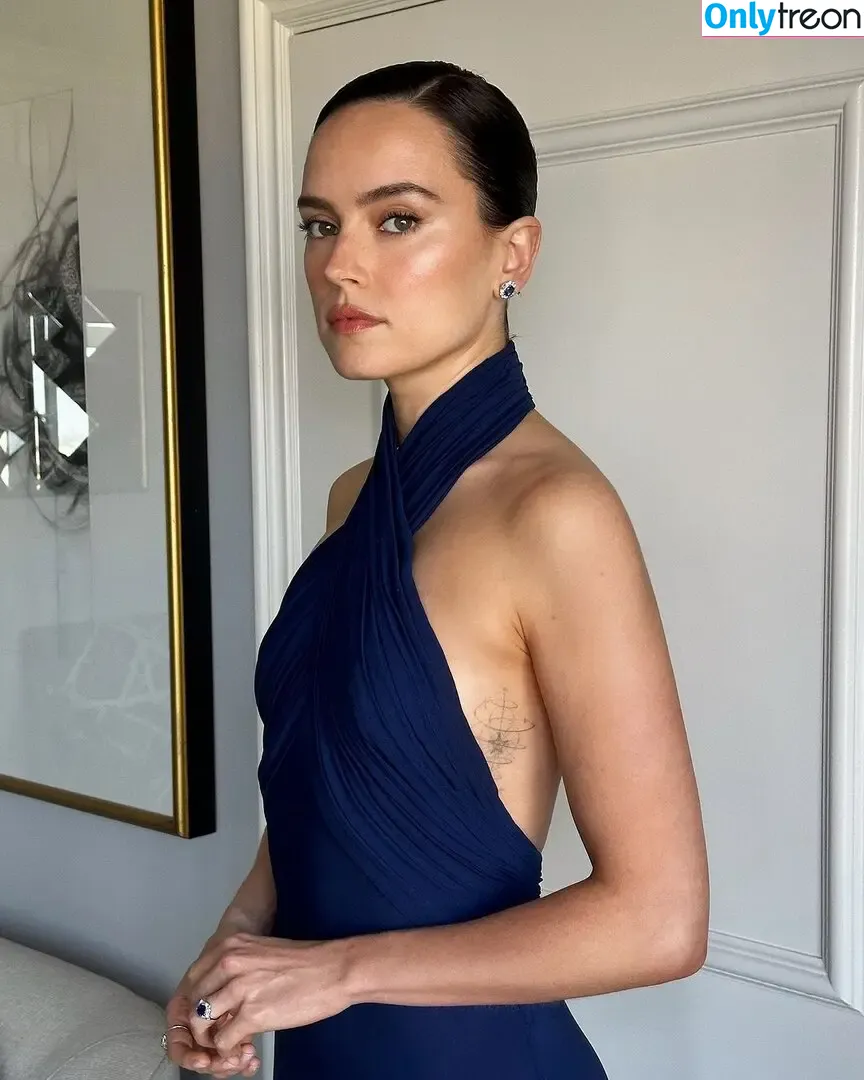 Daisy Ridley nude photo #0655 (daisyridley)