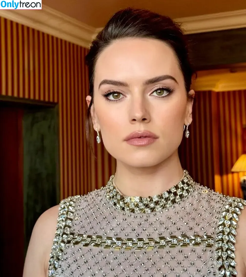Daisy Ridley nude photo #0708 (daisyridley)