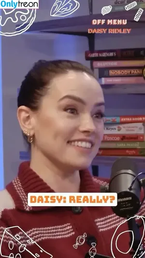 Daisy Ridley / daisyridley nude photo #1074