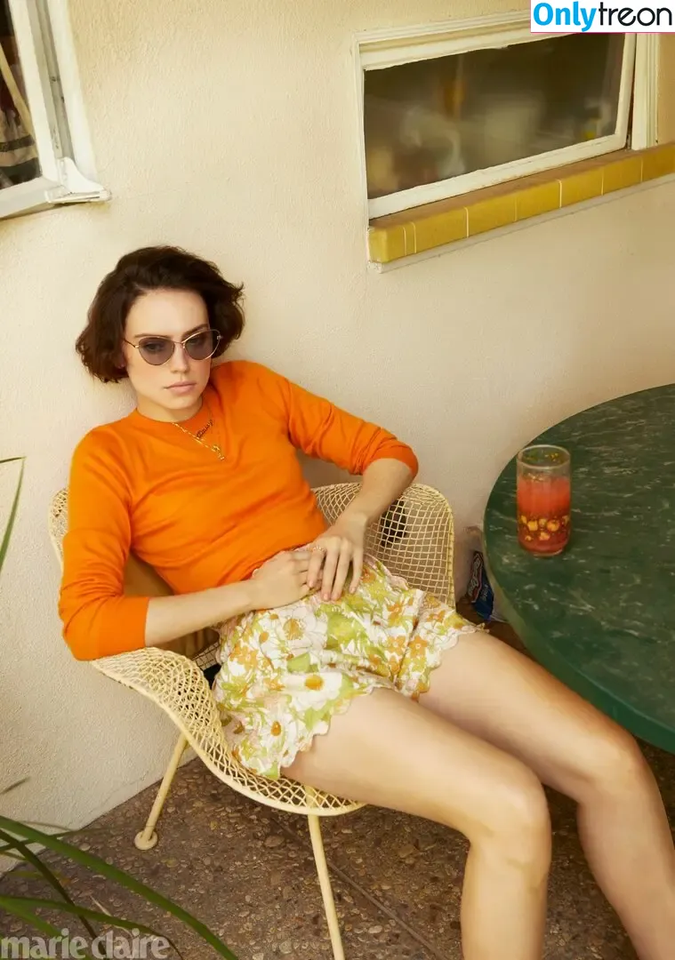 Daisy Ridley nude photo #1066 (daisyridley)