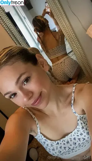 daisyrae18 / daisy.rae.18 nude photo #0040