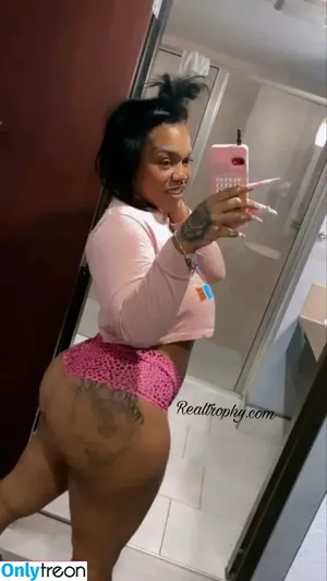  nude photo #0002