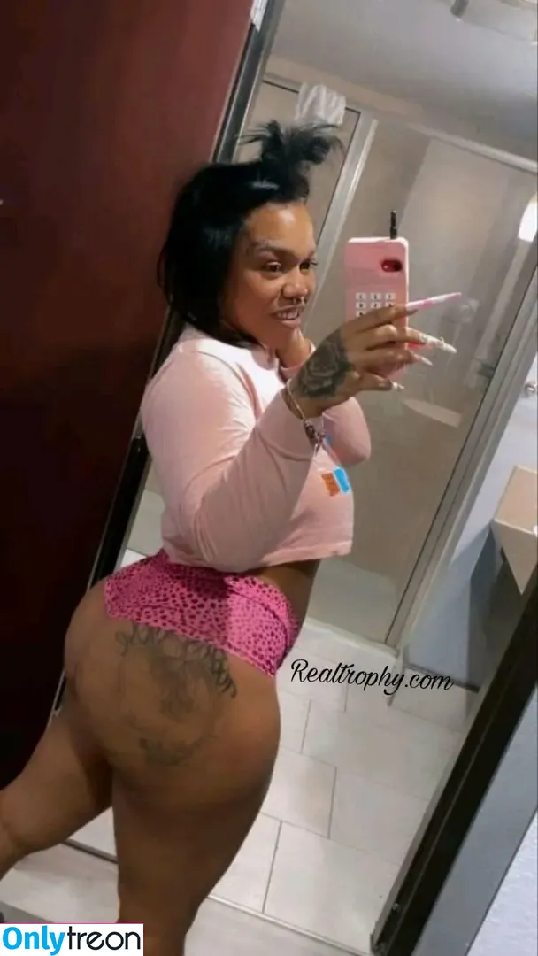 DaJuicyDoll nude photo #0002 (DaJuicyDoll)