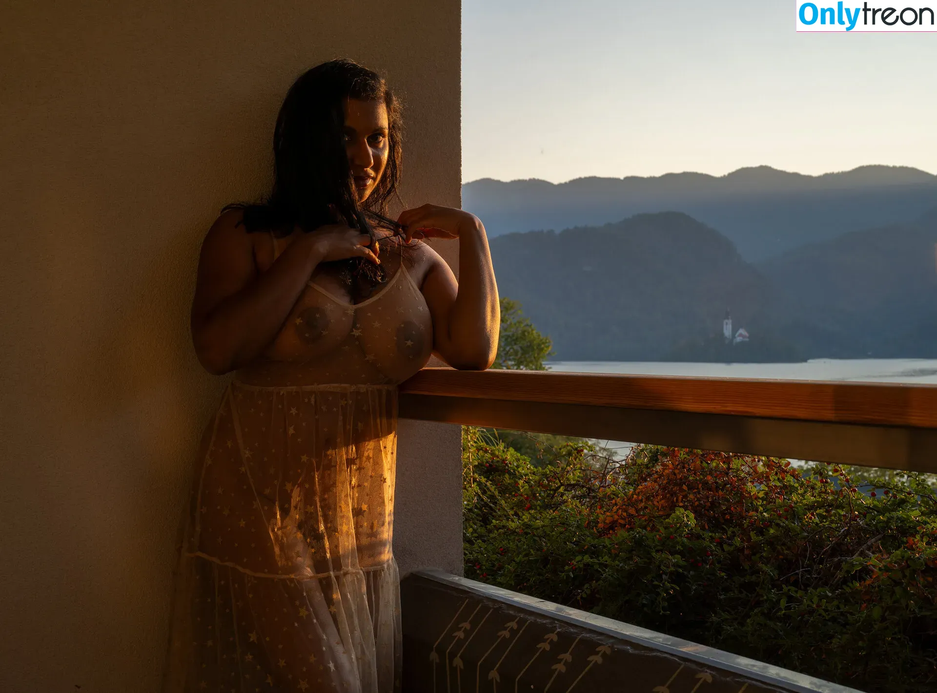 Dakini nude photo #0050 (Carla White / Devi / devithemodel / googlymonstor)