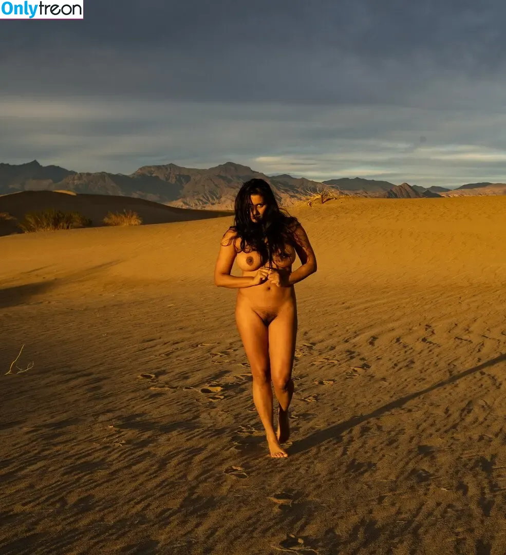 Dakini nude photo #0474 (Carla White / Devi / devithemodel / googlymonstor)