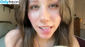 Dakota B ASMR / dakotaasmryt / dakotabasmr / jessy.je nude photo #0018