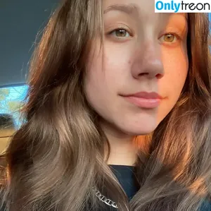 Dakota B ASMR / dakotaasmryt / dakotabasmr / jessy.je nude photo #0027