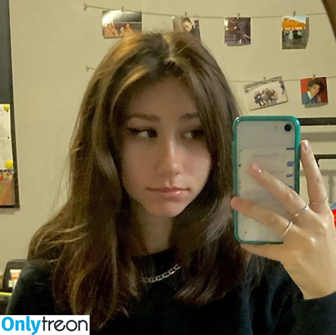 Dakota B ASMR nude photo #0033 (dakotaasmryt / dakotabasmr / jessy.je)