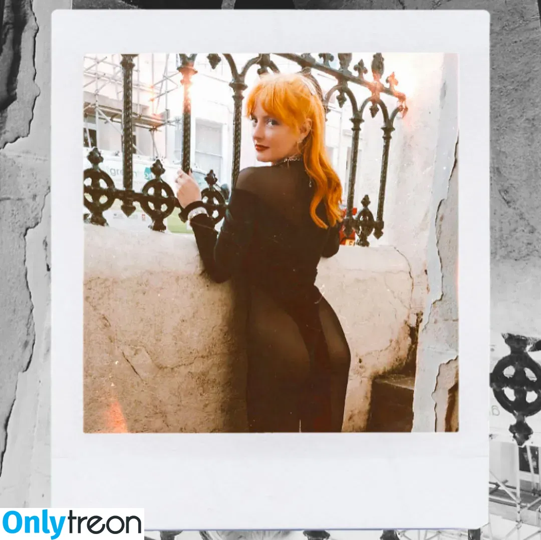 Dakota Blue Richards nude photo #0027 (dakotabluerichards)