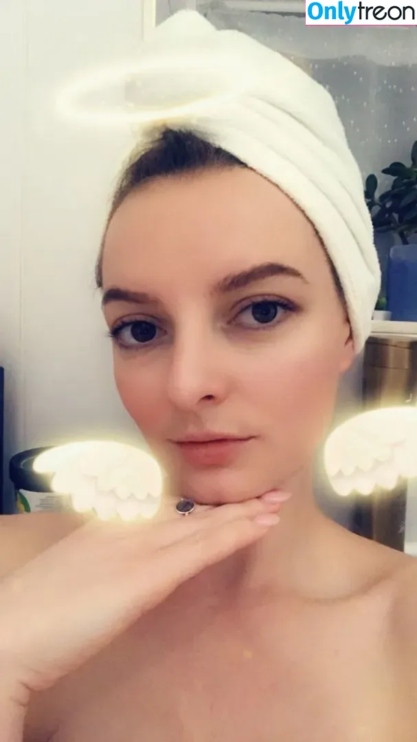 Dakota Blue Richards nude photo #0046 (dakotabluerichards)