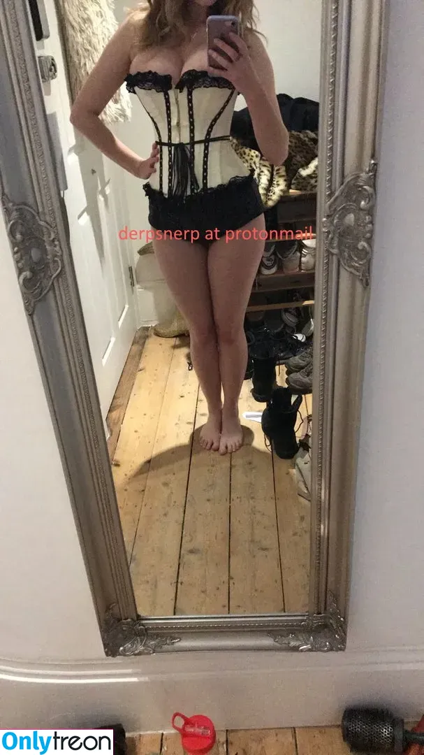 Dakota Blue Richards nude photo #0050 (dakotabluerichards)