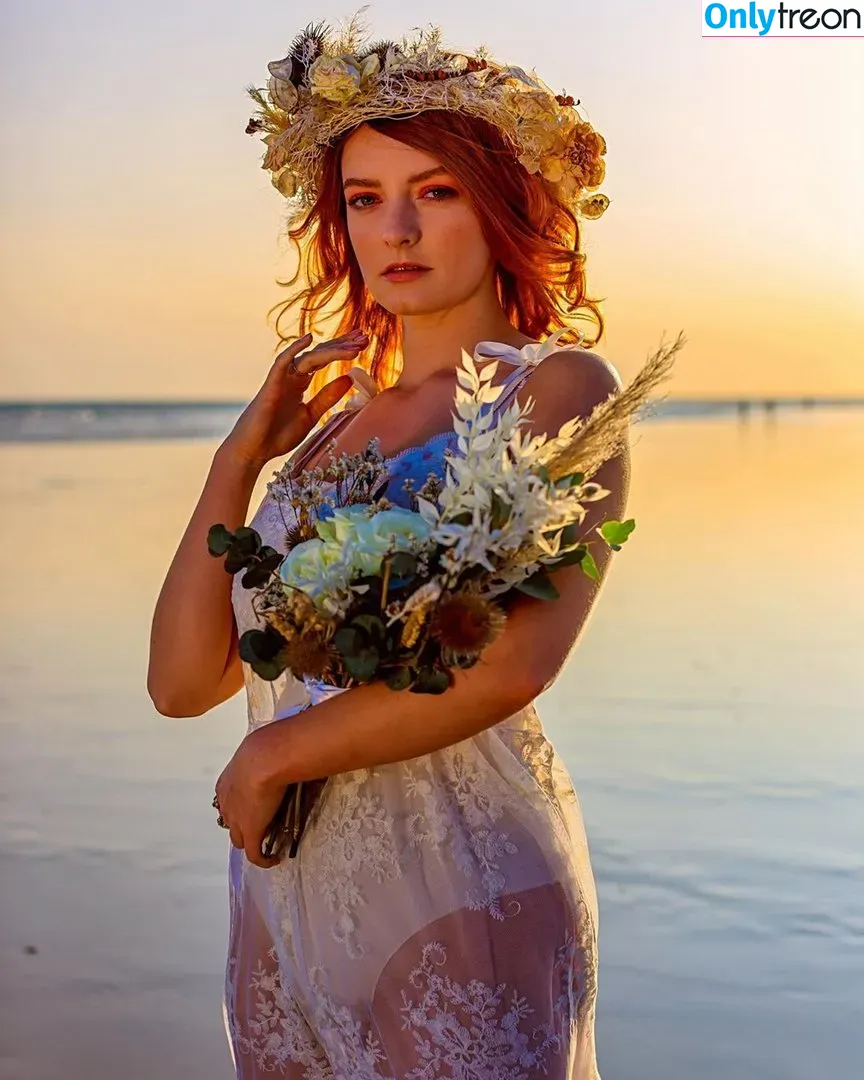 Dakota Blue Richards nude photo #0066 (dakotabluerichards)
