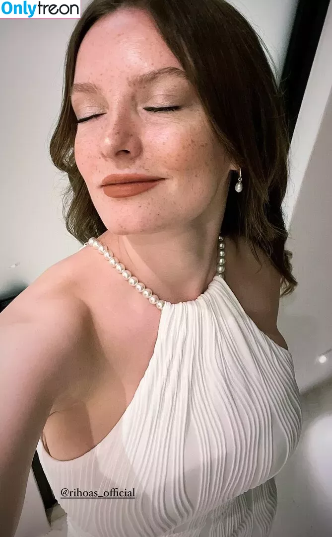 Dakota Blue Richards nude photo #0146 (dakotabluerichards)