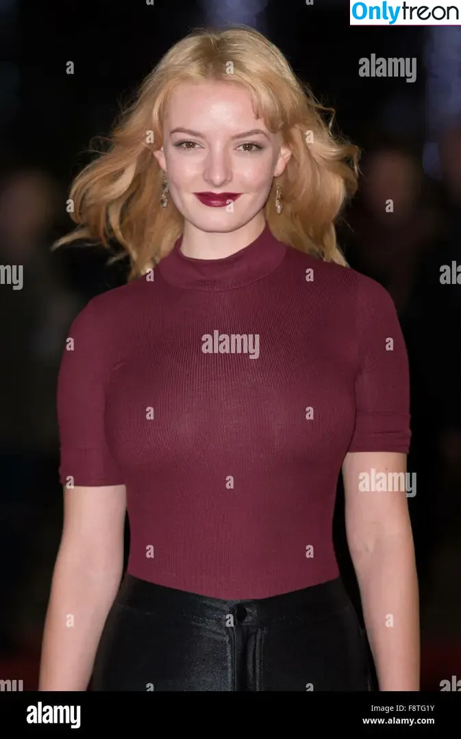 Dakota Blue Richards nude photo #0226 (dakotabluerichards)
