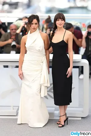 Dakota Johnson / dakotajohnson / isDakotaJohnson nude photo #1316