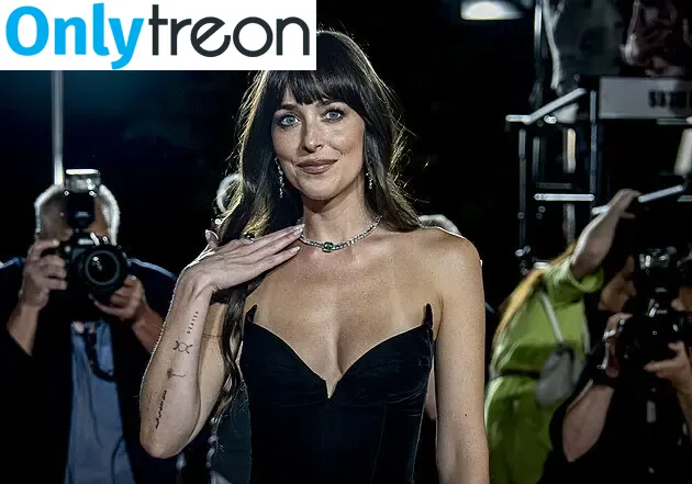 Dakota Johnson nude photo #1555 (dakotajohnson / isDakotaJohnson)