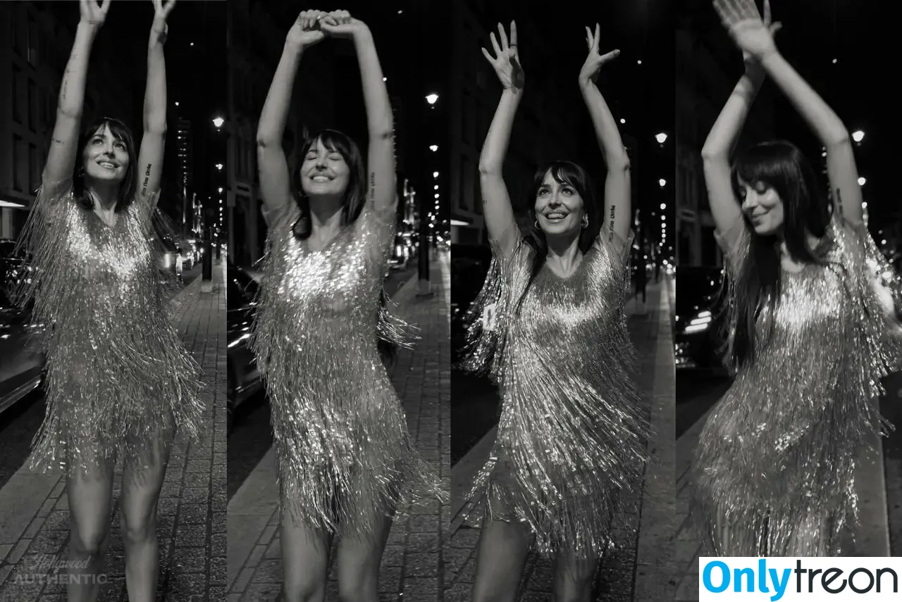 Dakota Johnson nude photo #1638 (dakotajohnson / isDakotaJohnson)