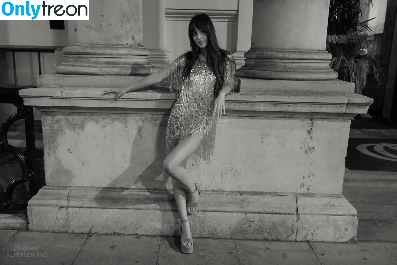 Dakota Johnson nude photo #1639 (dakotajohnson / isDakotaJohnson)