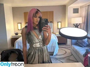 Dakota Kai / Charlie Girl / dakota_kai / imkingkota nude photo #0650