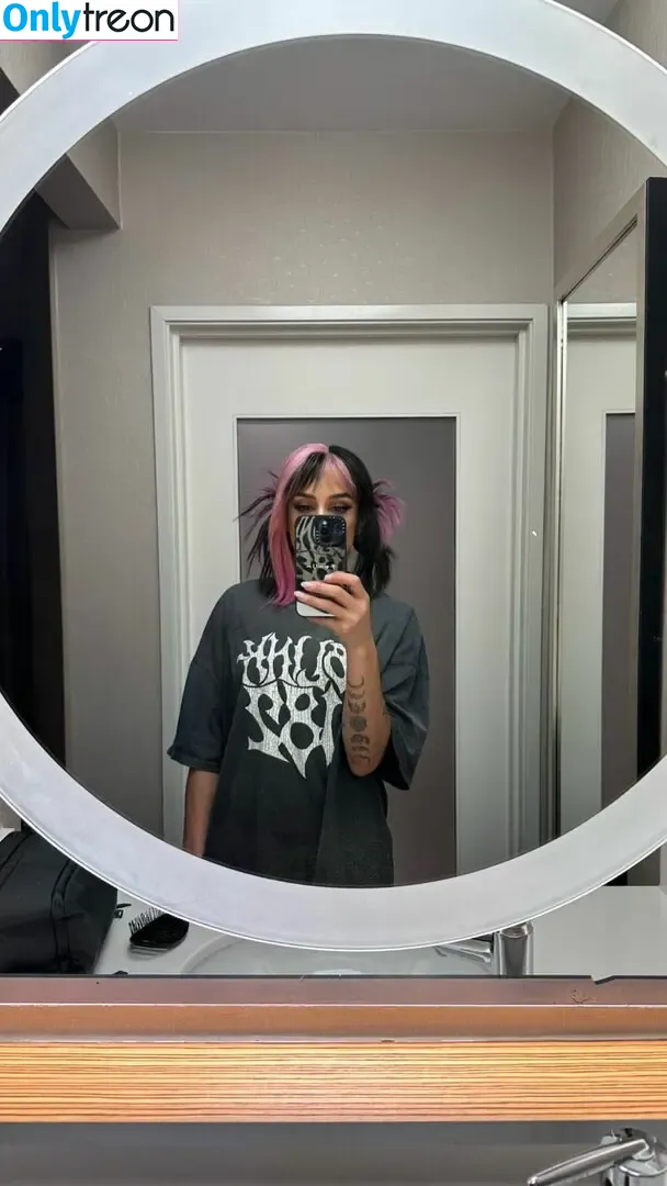 Dakota Kai nude photo #0643 (Charlie Girl / dakota_kai / imkingkota)