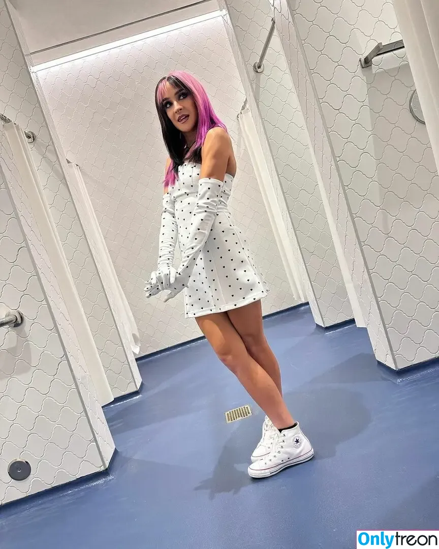 Dakota Kai nude photo #0647 (Charlie Girl / dakota_kai / imkingkota)
