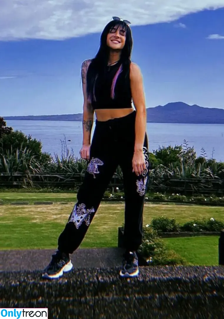 Dakota Kai nude photo #0750 (Charlie Girl / dakota_kai / imkingkota)