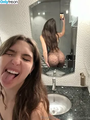  nude photo #0010