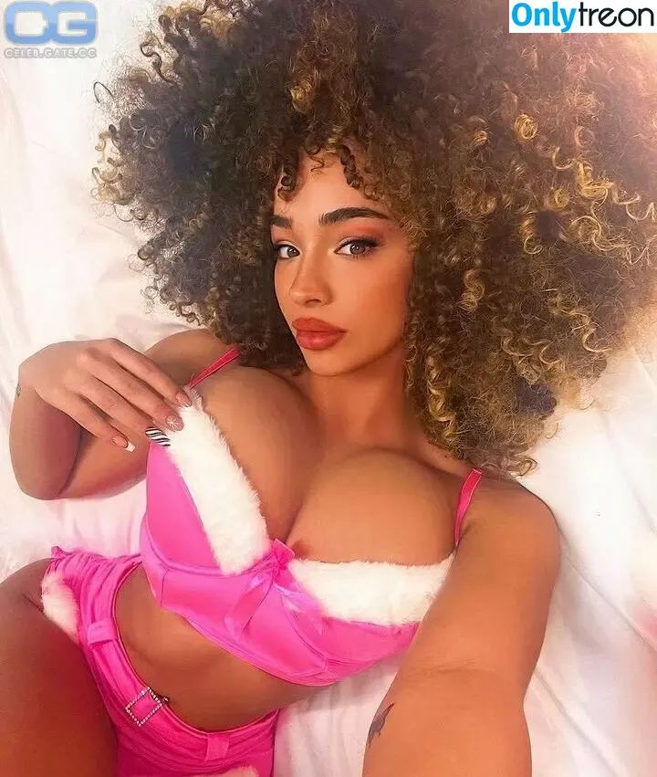 Dana Curly nude photo #0135 (dana_curly)