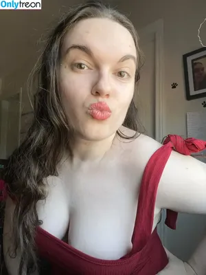 Dana Gricken / danagricken nude photo #0002