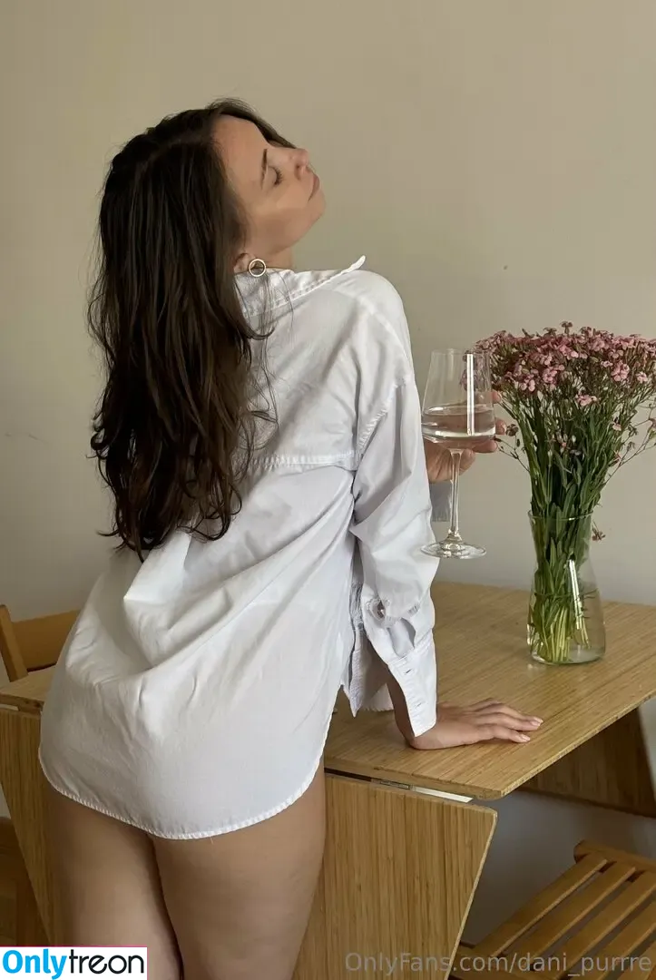dani_purrre nude photo #0130 (dani_purda)