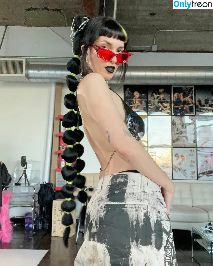 Dani Thorne nude photo #0211 (dani_thorne)