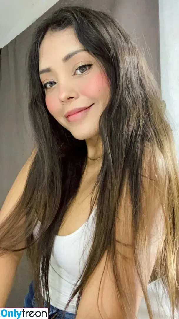 Dania Altamirano nude photo #0058 (daniaaltamiran / daniaaltamirano23)