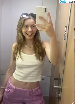  nude photo #0004