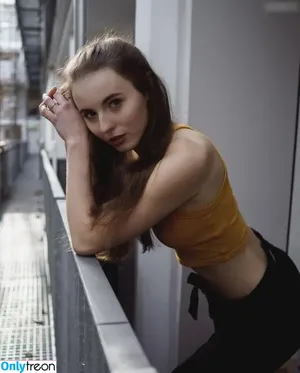  nude photo #0012