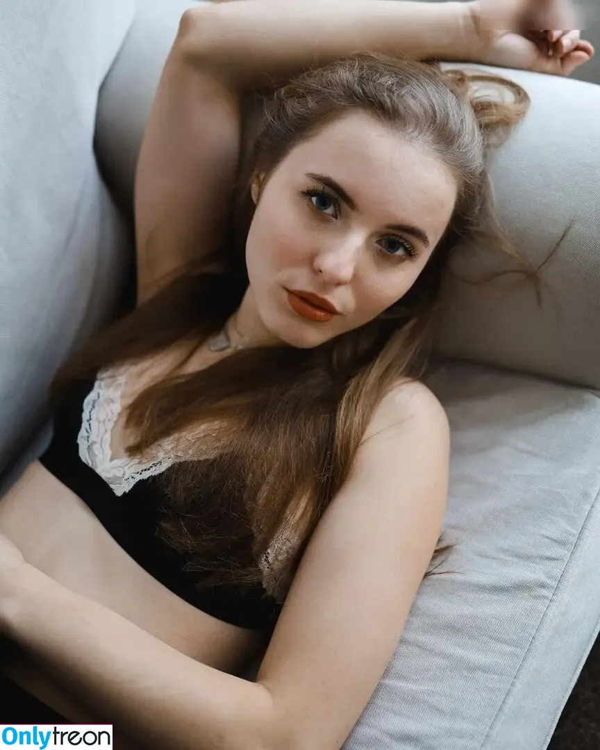 Dania_kr nude photo #0013 (Dania_kr)