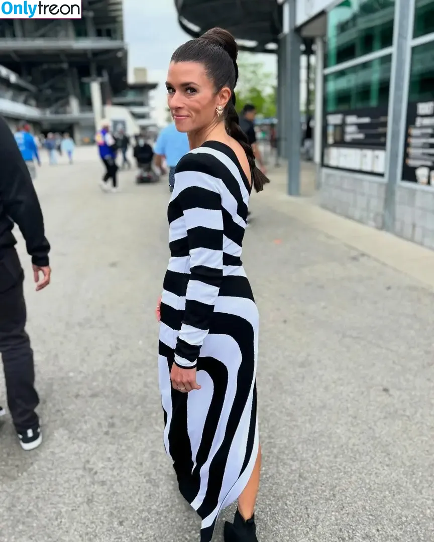 Danica Patrick nude photo #0126 (DanicaPatrick / Professional racing driver)