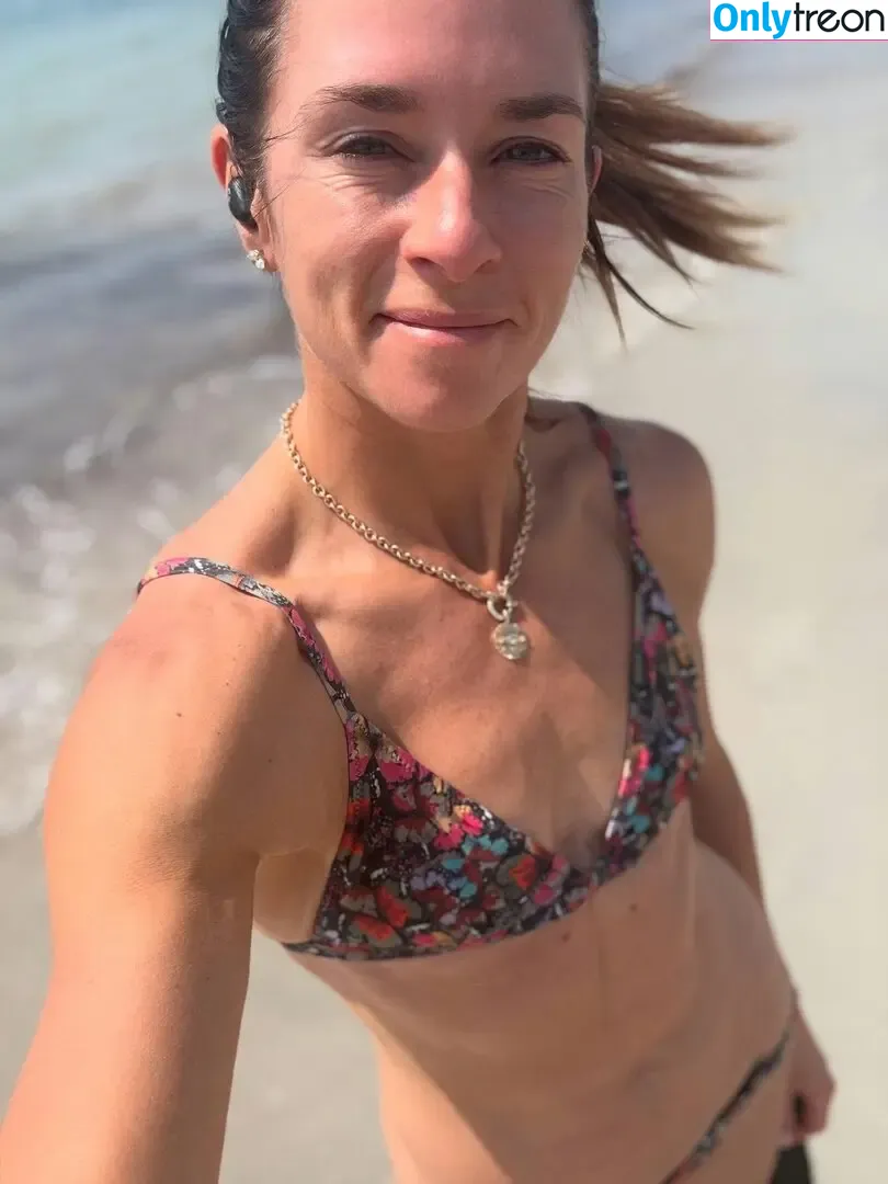 Danica Patrick nude photo #0186 (DanicaPatrick / Professional racing driver)