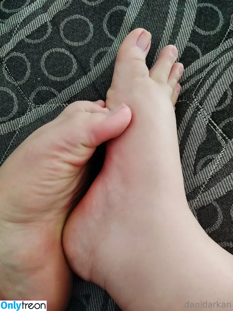 Danidarkan nude photo #0038 (Danidarkan)