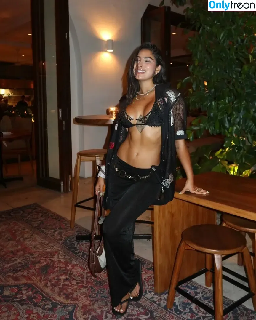 Daniela Antury nude photo #0276 (Danielaantury / daniela_antury / danielaantury_)