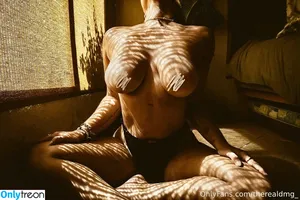 Daniela Medina / therealdmg_ nude photo #0068
