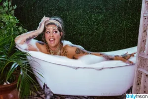 Danielle Colby / DanielleColby / daniellecolbyamericanpicker nude photo #0531