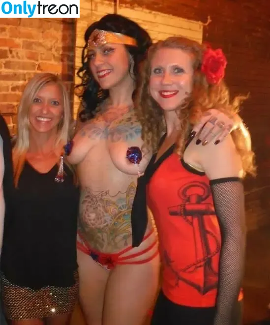 Danielle Colby nude photo #0092 (DanielleColby / daniellecolbyamericanpicker)