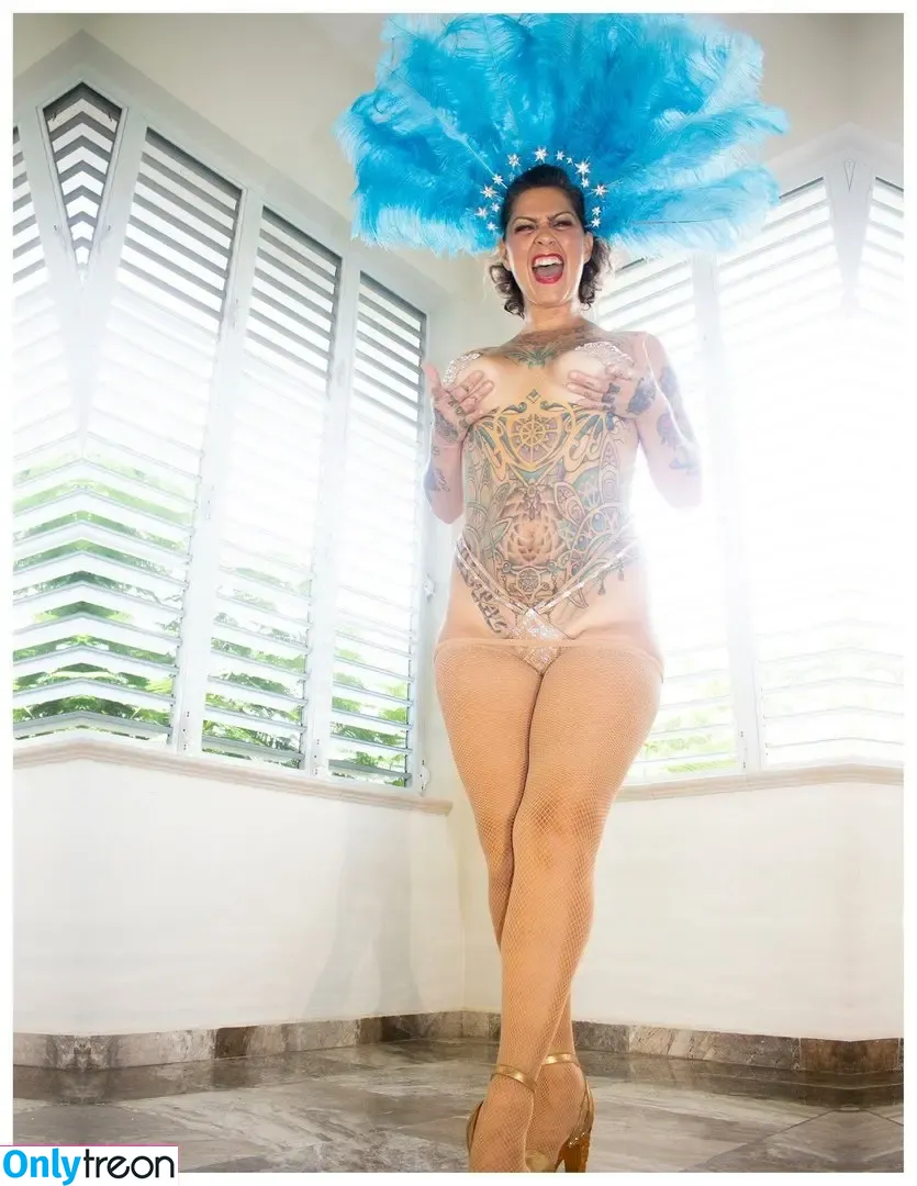 Danielle Colby nude photo #0105 (DanielleColby / daniellecolbyamericanpicker)