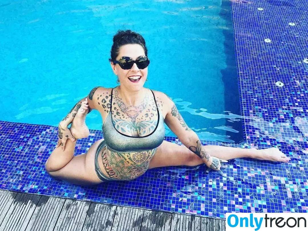 Danielle Colby nude photo #0109 (DanielleColby / daniellecolbyamericanpicker)